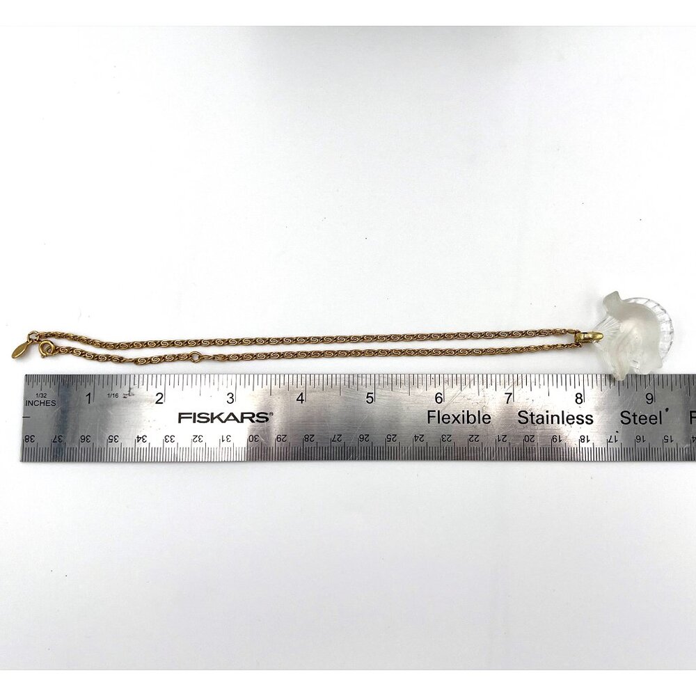 Vintage Avon Goldtone Chain with Frosted Glass Dove Pendant - Picture 2 of 3